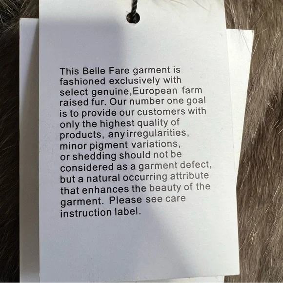 Belle Fare Asymetrical Fox Fur Poncho with Leather Inserts NWT - Picture 7 of 11